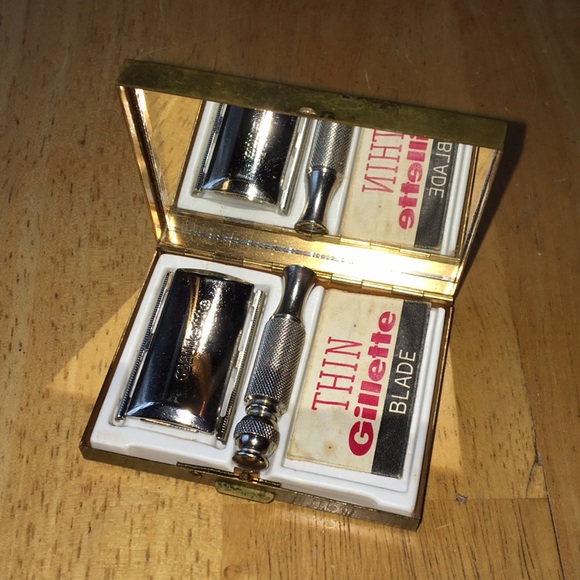Gillette Other - Vintage Gillette double edge razor J4 short handle travel kit mirror brass case